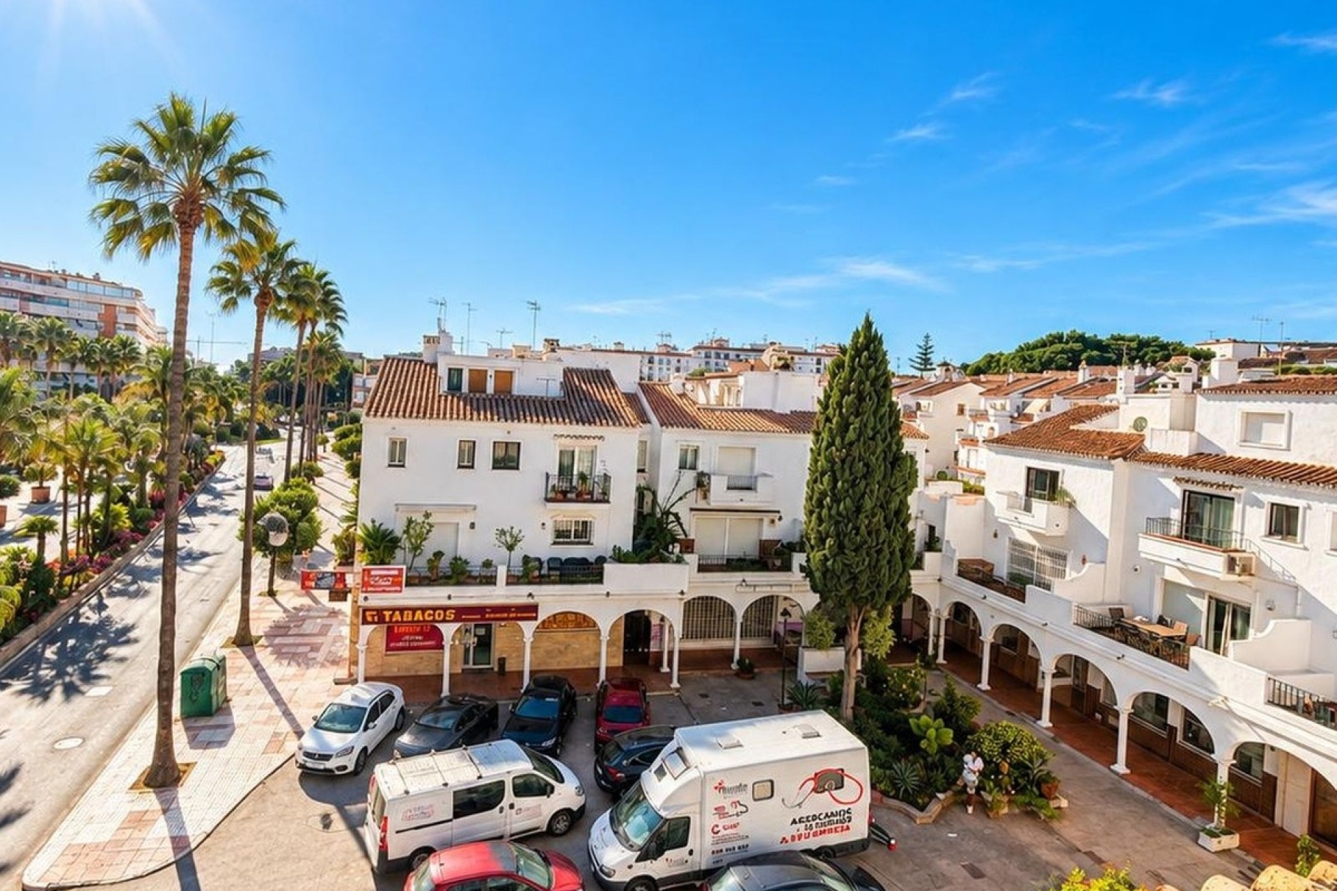 Resale - Town house - Estepona - Estepona Centro