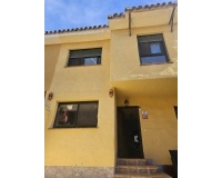 Resale - Town house - Estepona - Estepona Centro