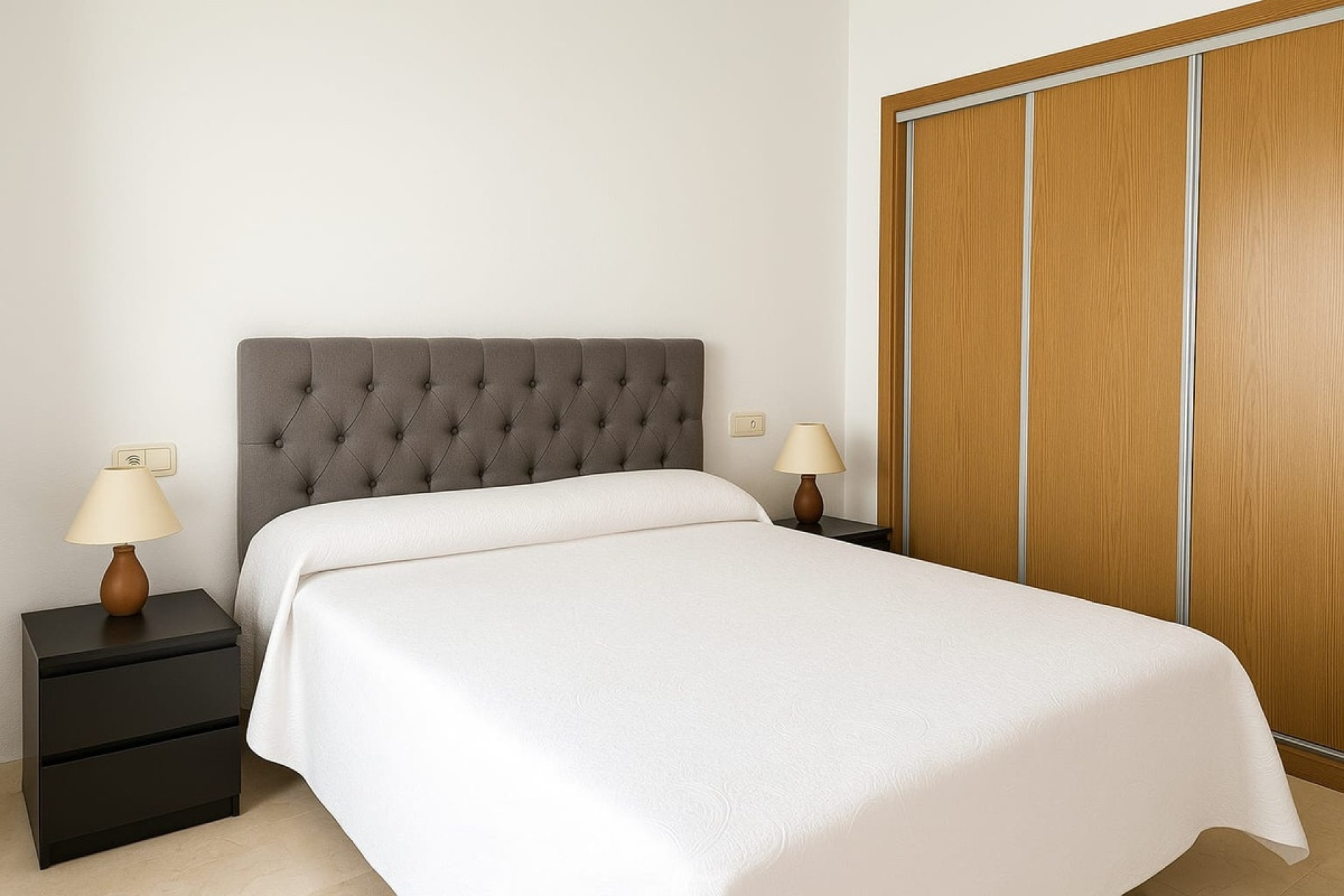 Resale - Town house - Estepona - Estepona Centro