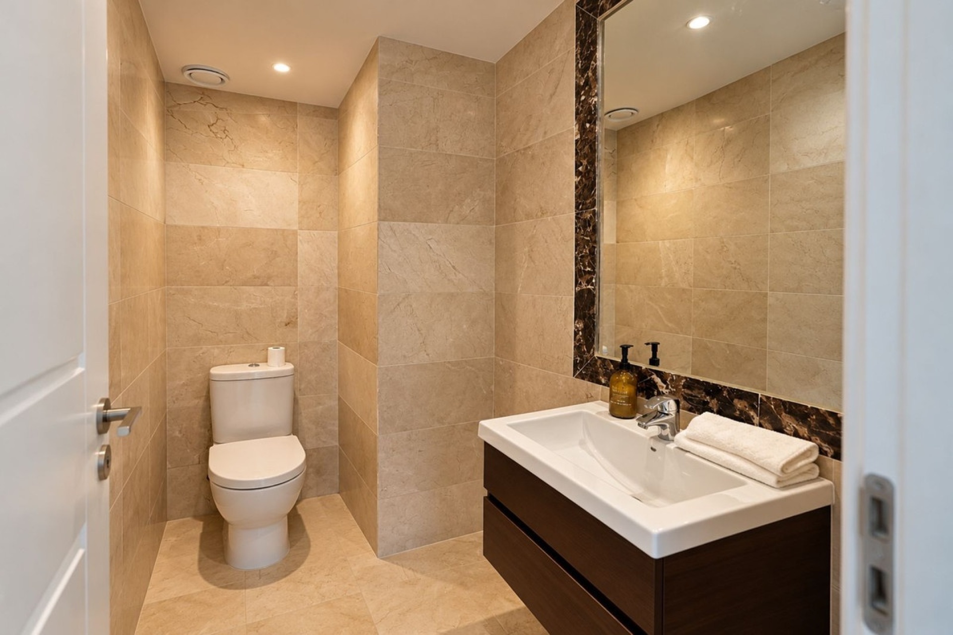 Resale - Town house - Estepona - Estepona Centro