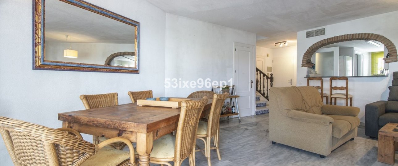 Resale - Town house - Estepona - Estepona Centro