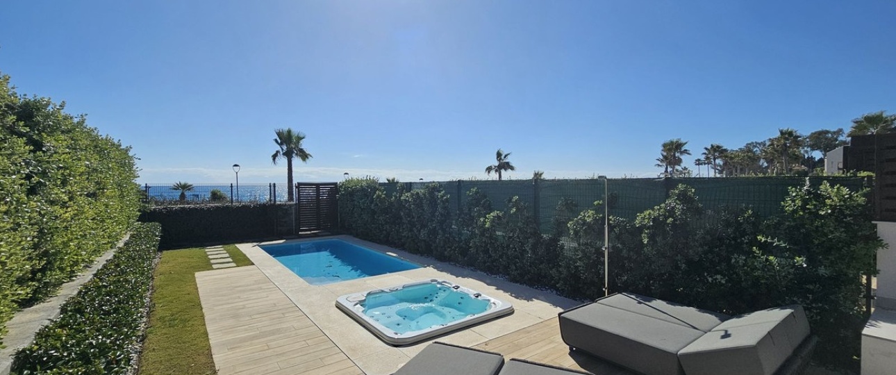 Resale - Town house - Estepona - New Golden Mile