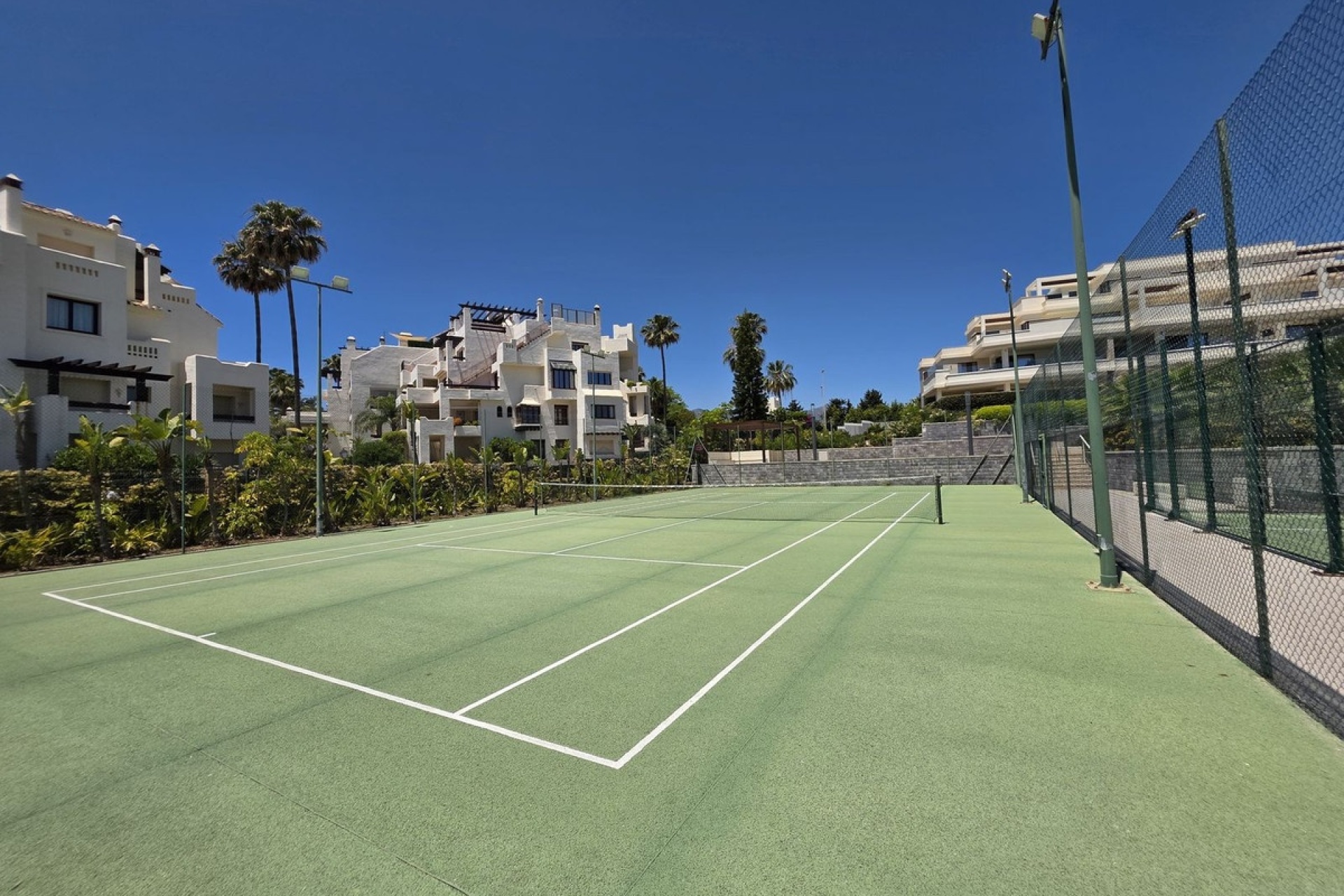 Resale - Town house - Estepona - New Golden Mile