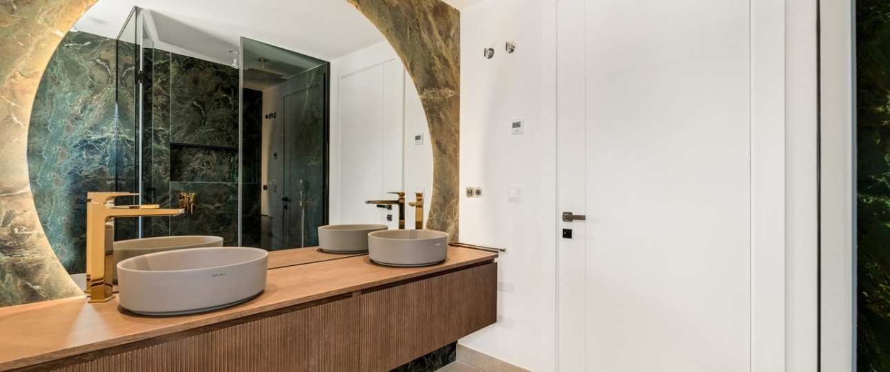 Resale - Town house - Estepona - New Golden Mile