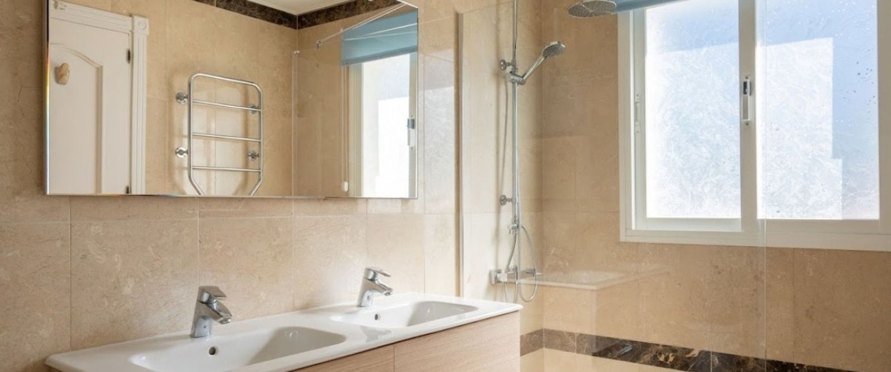 Resale - Town house - Estepona - New Golden Mile