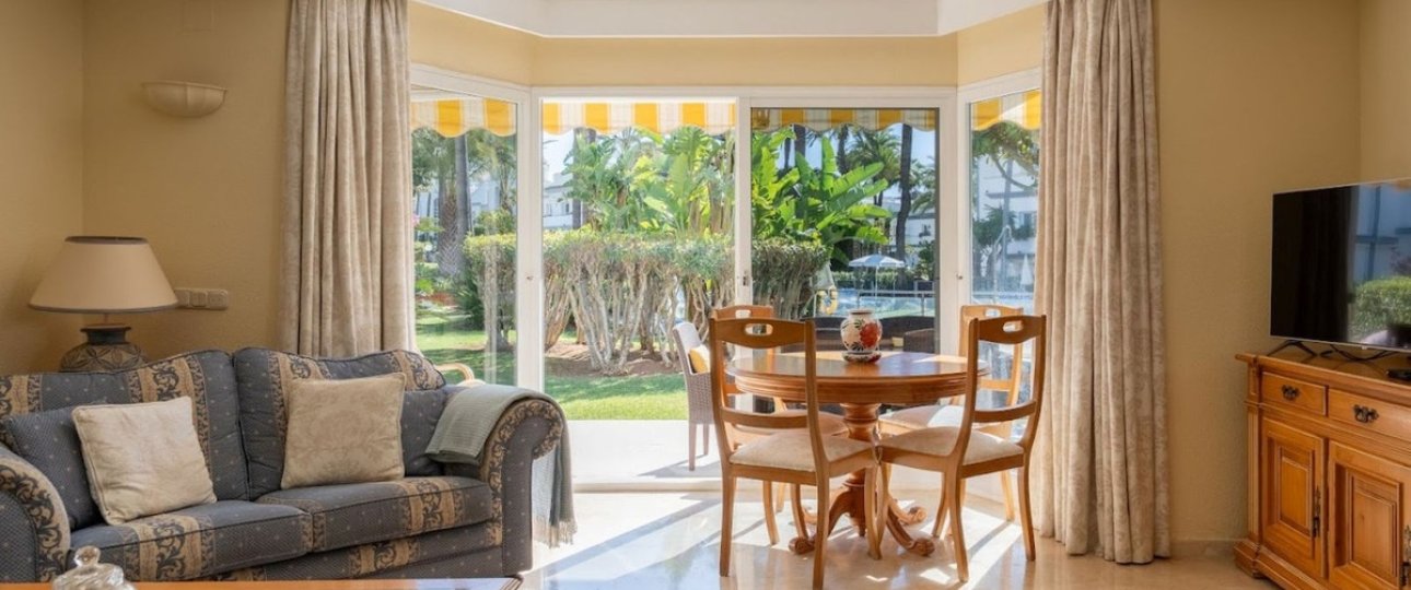 Resale - Town house - Estepona - New Golden Mile