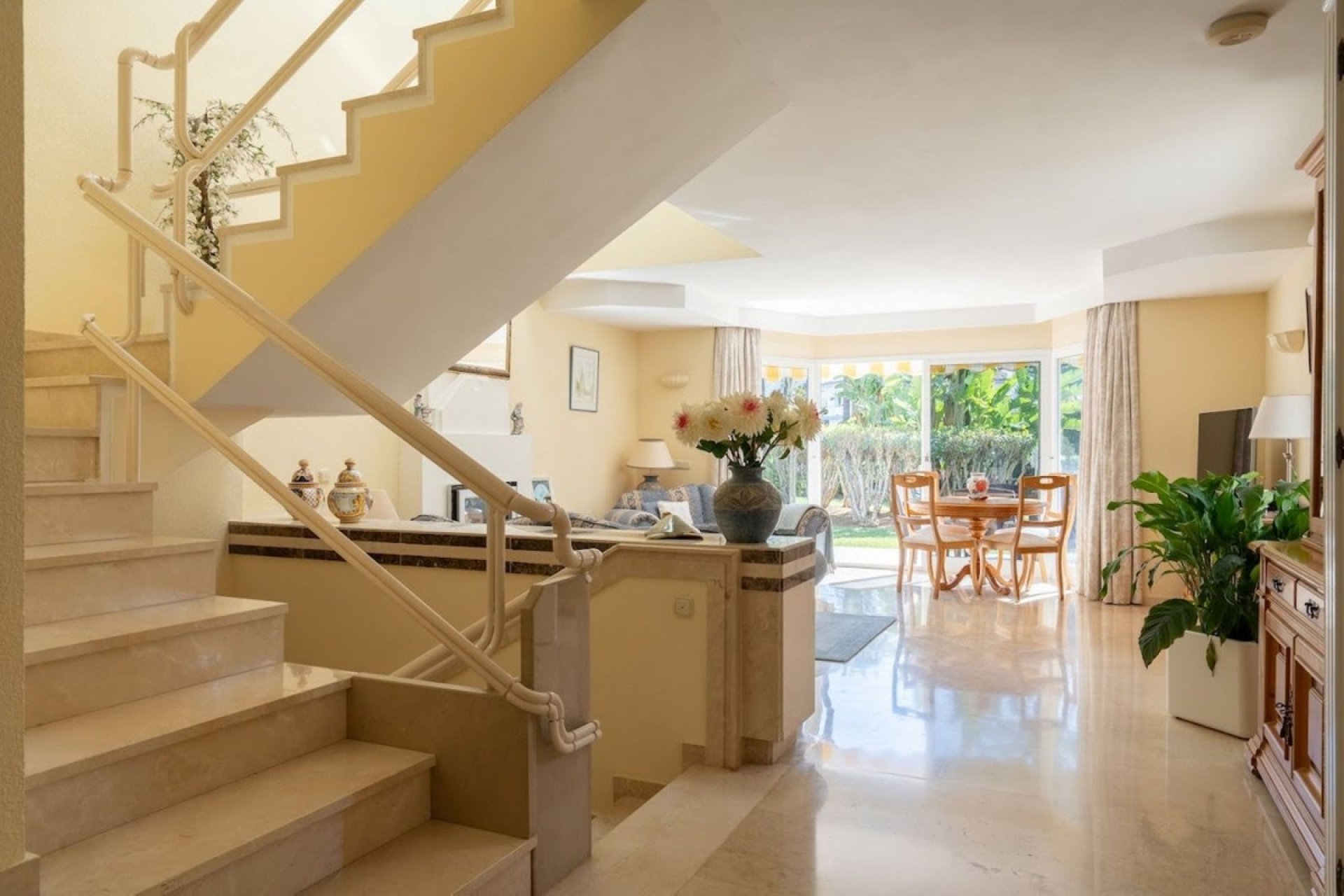 Resale - Town house - Estepona - New Golden Mile