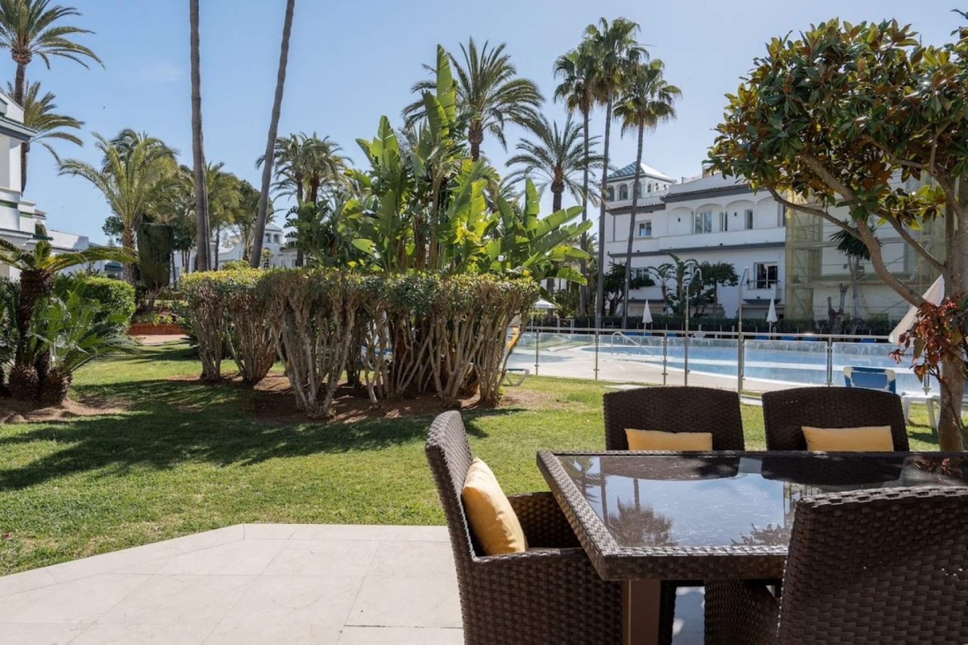 Resale - Town house - Estepona - New Golden Mile