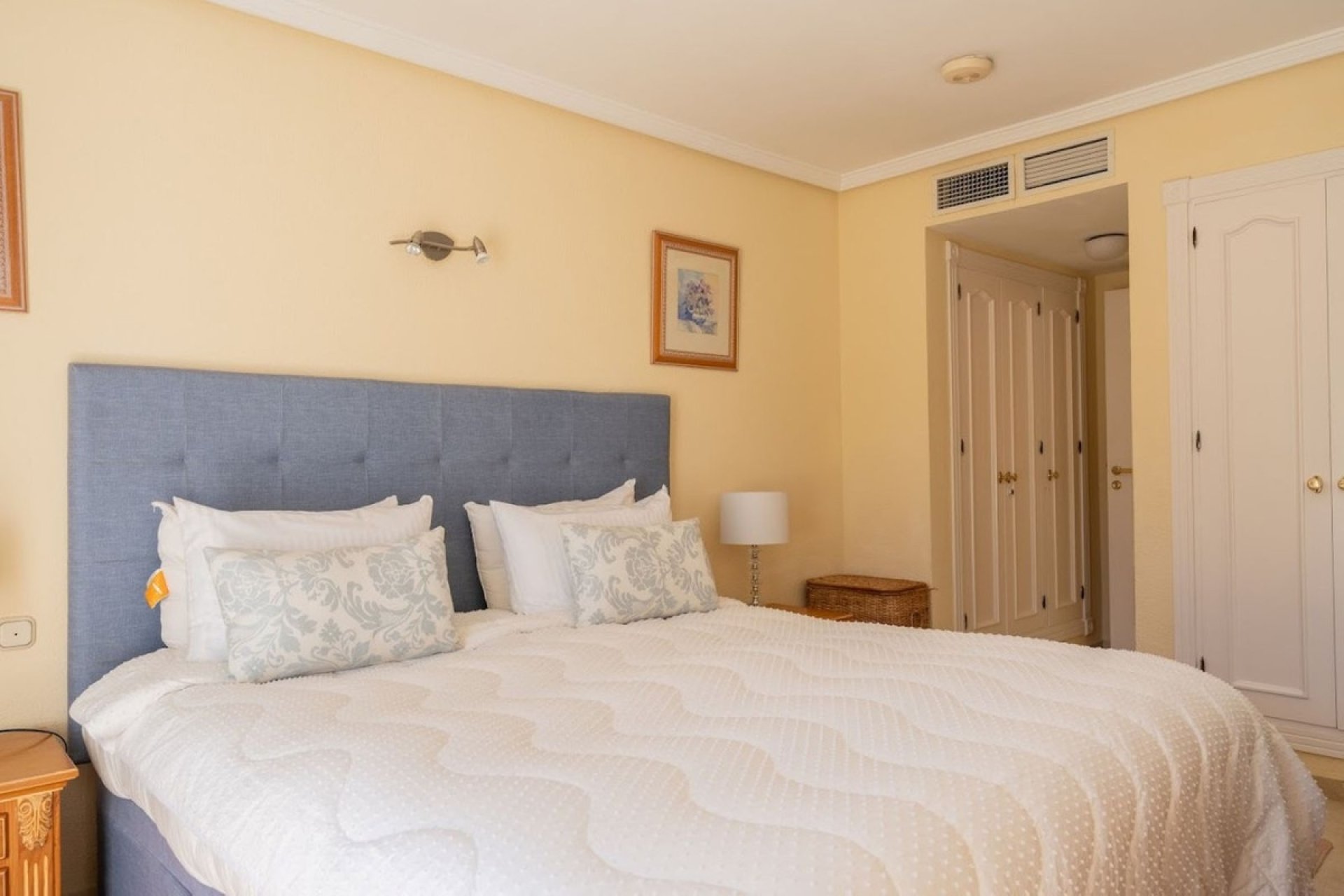 Resale - Town house - Estepona - New Golden Mile