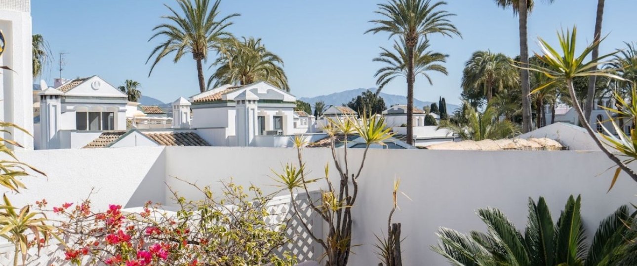 Resale - Town house - Estepona - New Golden Mile