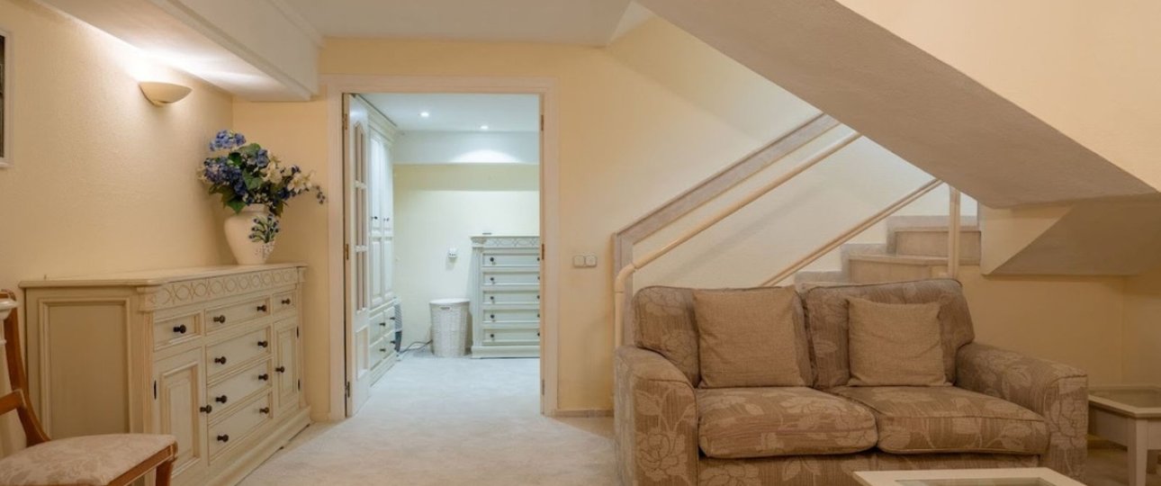 Resale - Town house - Estepona - New Golden Mile