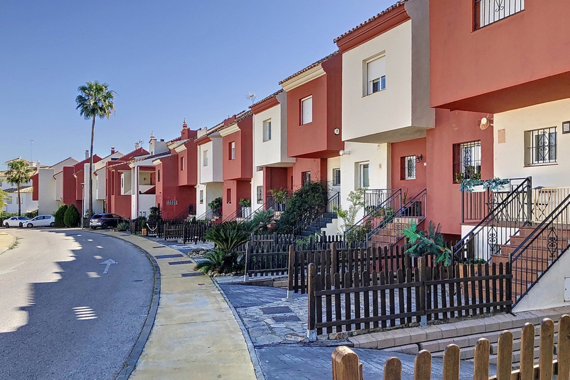 Resale - Town house - Estepona - Selwo