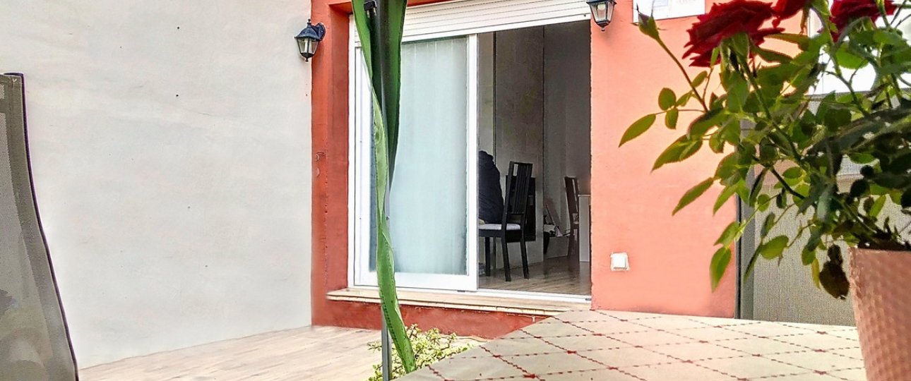 Resale - Town house - Estepona - Selwo