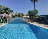 Resale - Town house - Estepona - Selwo