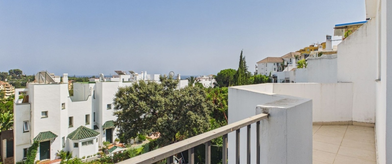 Resale - Town house - Estepona - Selwo