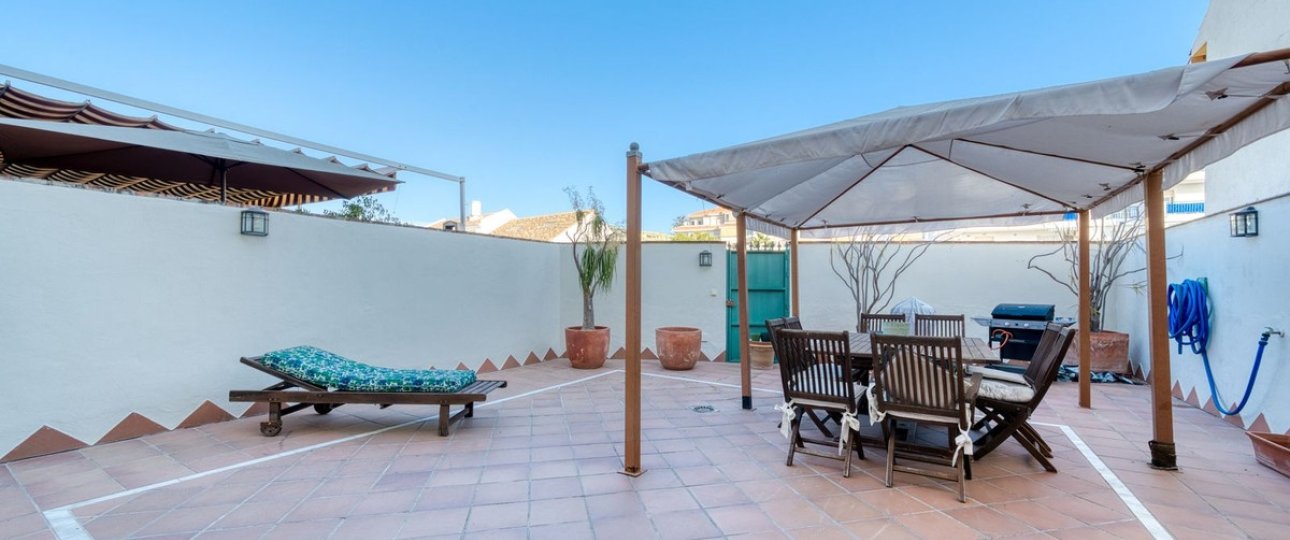 Resale - Town house - Fuengirola - Los Boliches