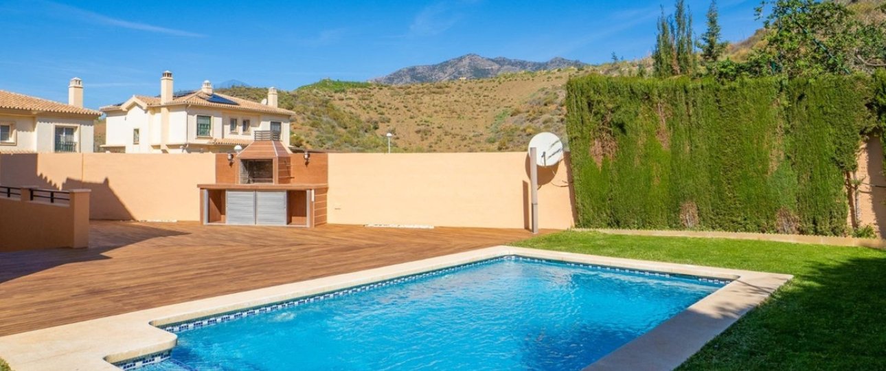 Resale - Town house - Fuengirola - Los Pacos