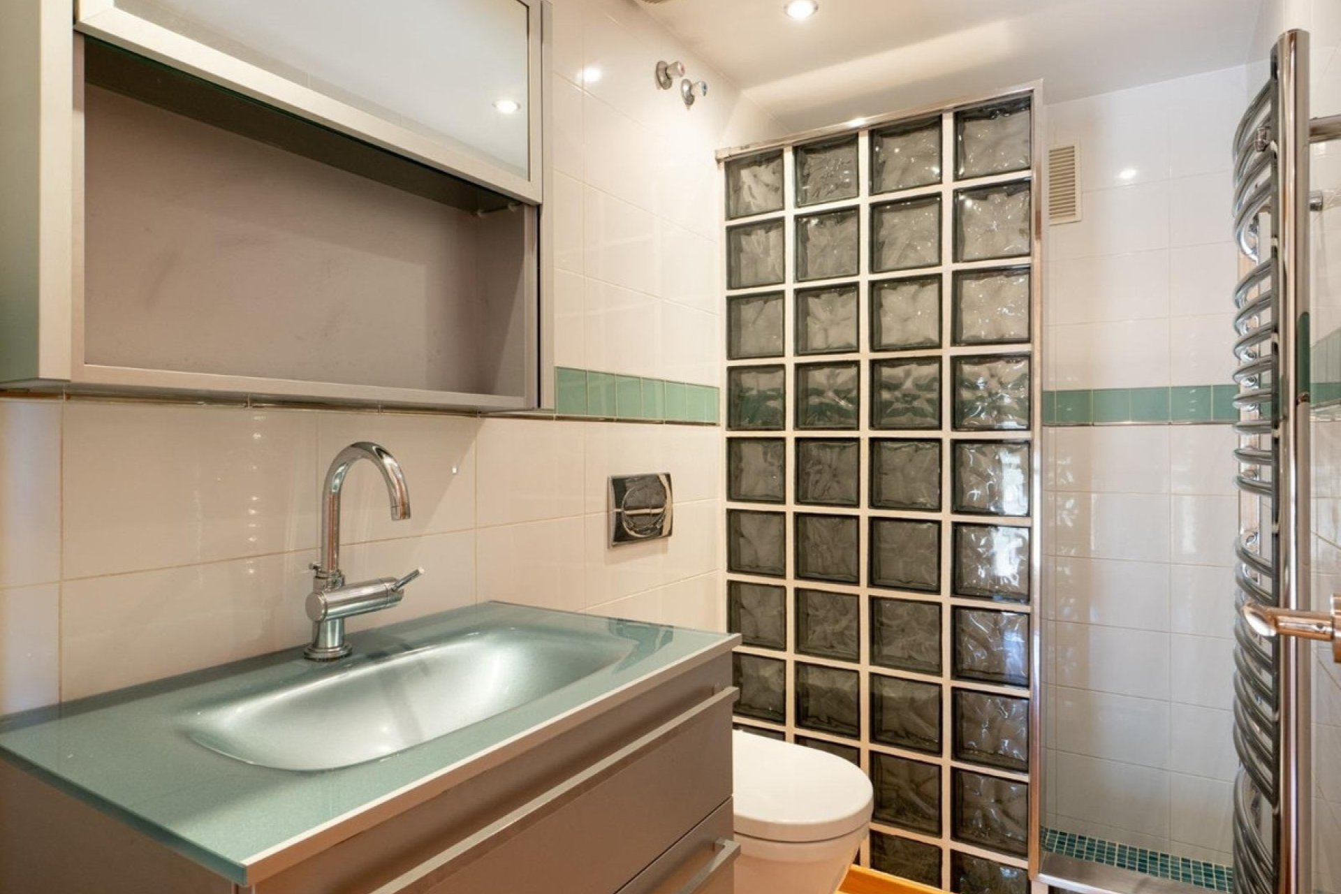 Resale - Town house - Fuengirola - Los Pacos