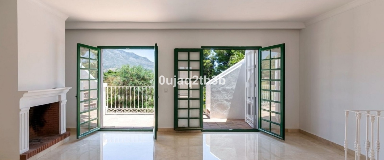 Resale - Town house - Marbella - Aloha