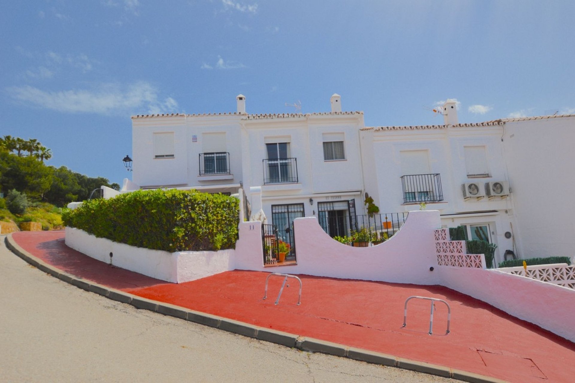 Resale - Town house - Marbella - Altos de los Monteros
