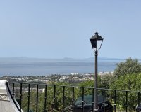 Resale - Town house - Marbella - Altos de los Monteros