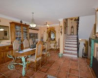Resale - Town house - Marbella - Altos de los Monteros