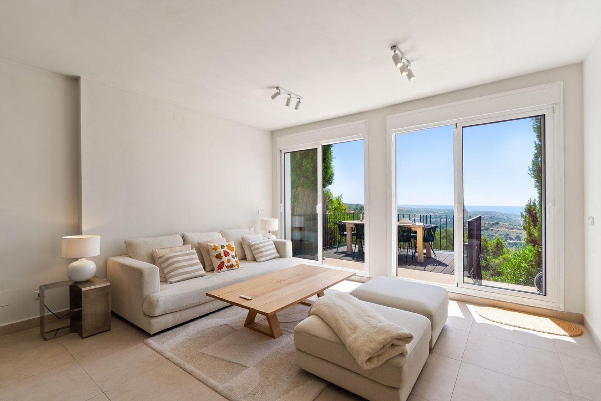 Resale - Town house - Marbella - Altos de los Monteros