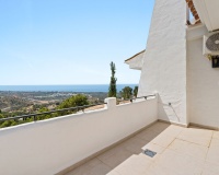 Resale - Town house - Marbella - Altos de los Monteros