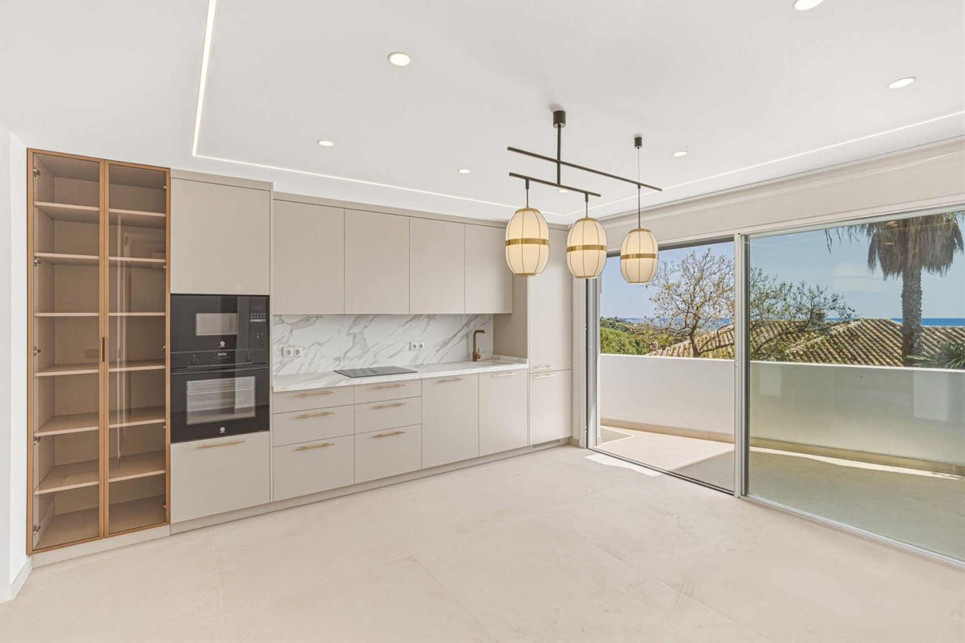 Resale - Town house - Marbella - Altos de los Monteros