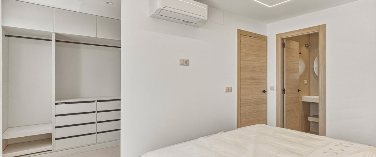 Resale - Town house - Marbella - Altos de los Monteros