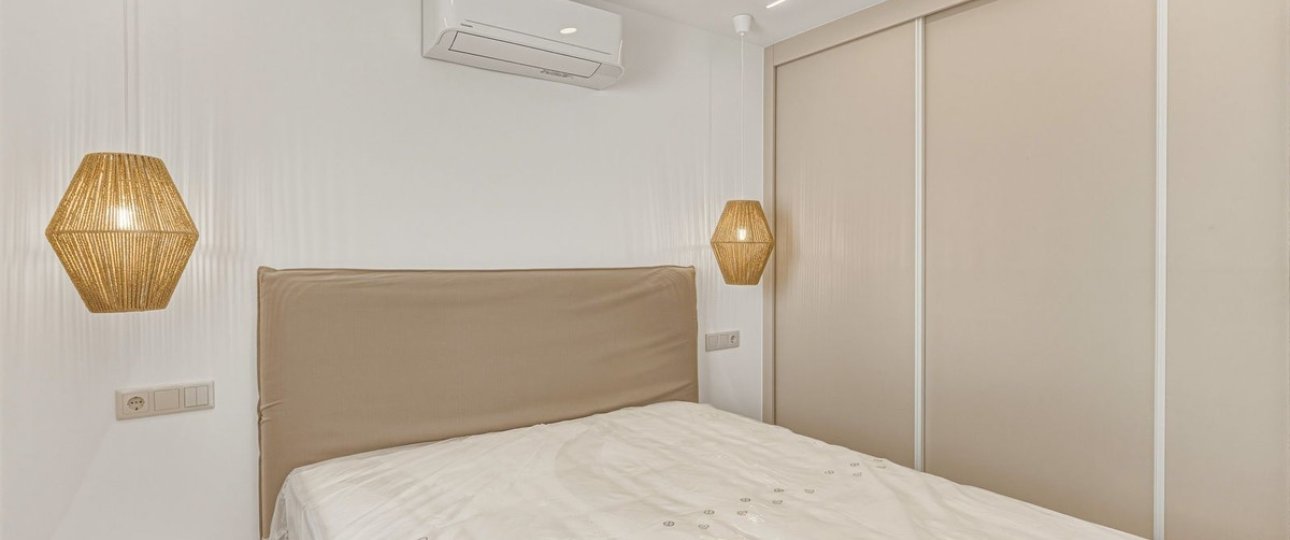 Resale - Town house - Marbella - Altos de los Monteros