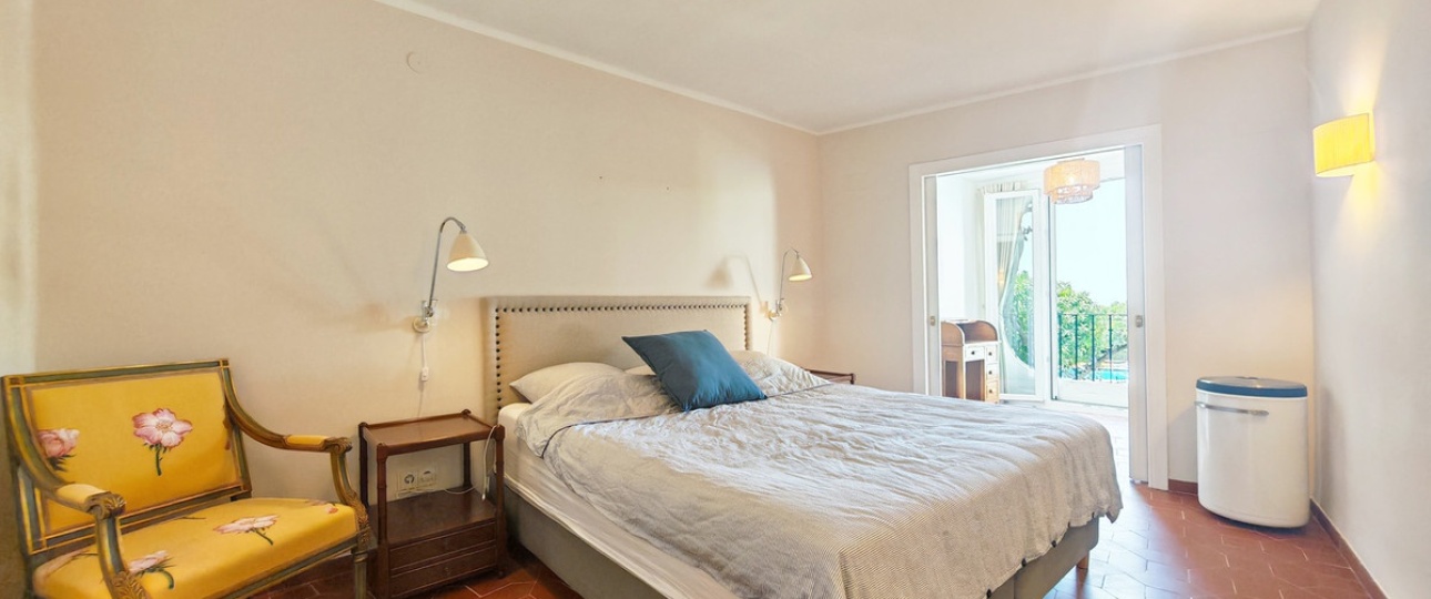 Resale - Town house - Marbella - Altos de los Monteros