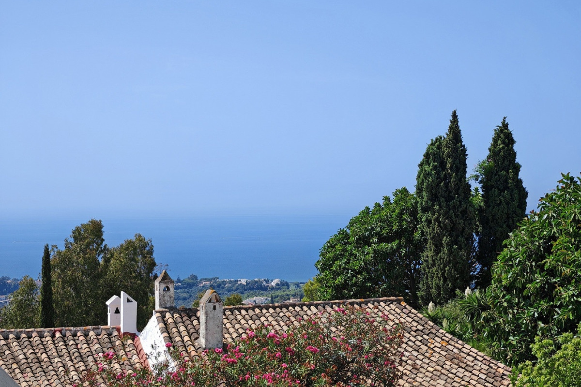 Resale - Town house - Marbella - Altos de los Monteros