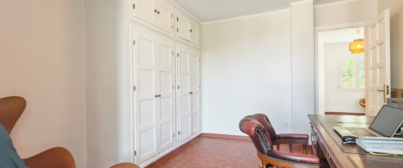 Resale - Town house - Marbella - Altos de los Monteros