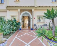 Resale - Town house - Marbella - Artola