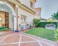 Resale - Town house - Marbella - Artola