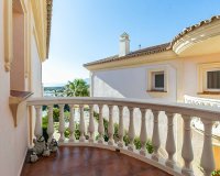 Resale - Town house - Marbella - Artola