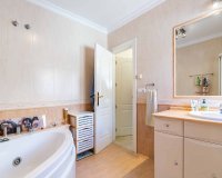 Resale - Town house - Marbella - Artola