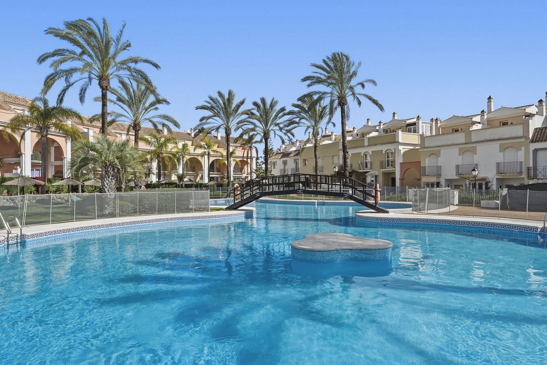 Resale - Town house - Marbella - Bahía de Marbella
