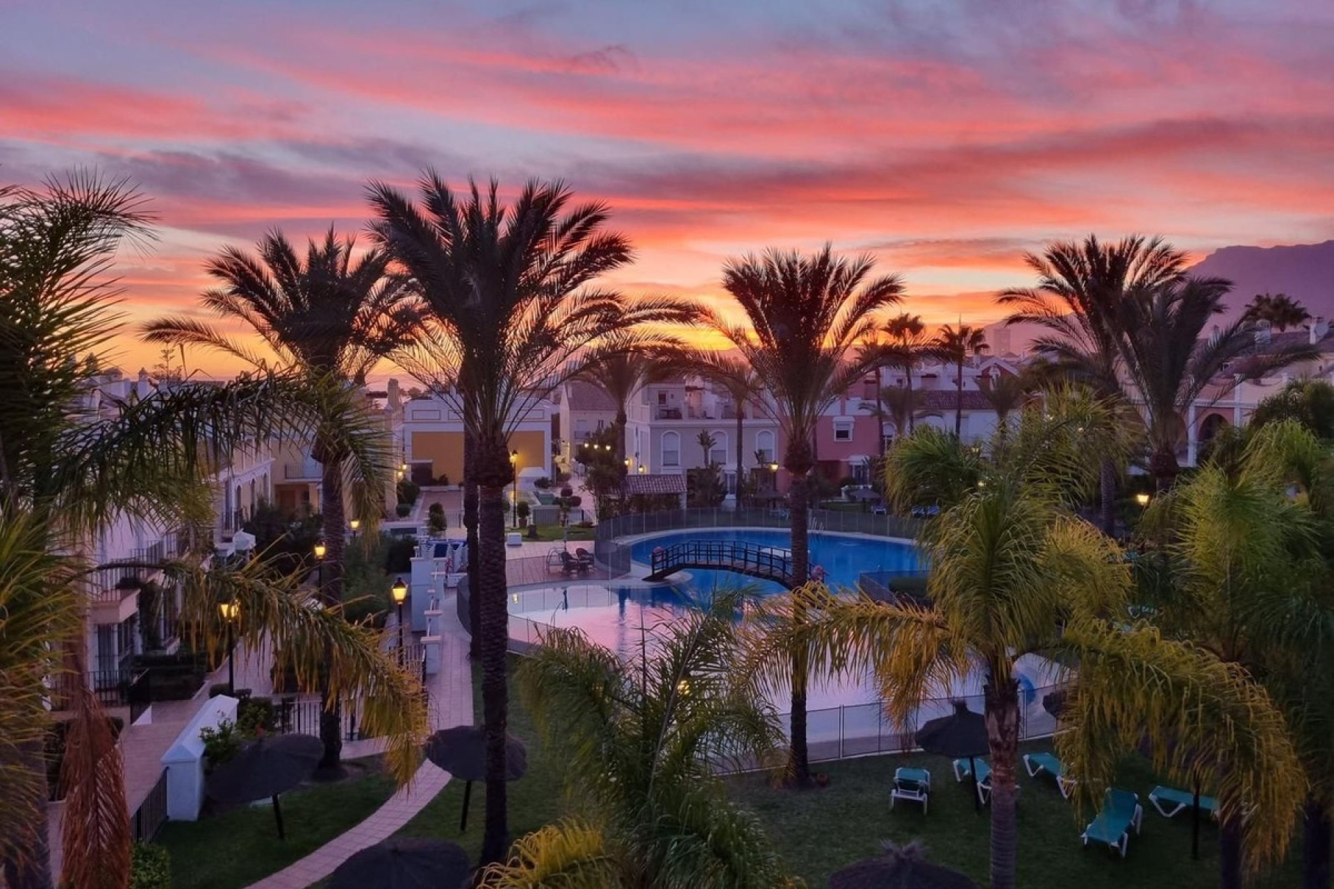 Resale - Town house - Marbella - Bahía de Marbella