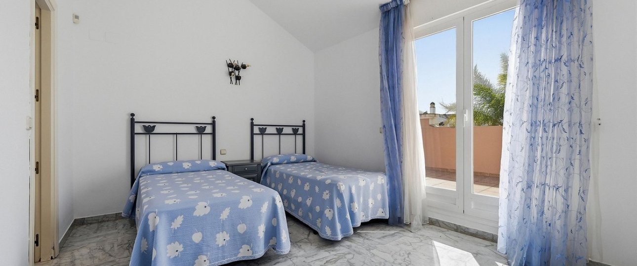 Resale - Town house - Marbella - Bahía de Marbella