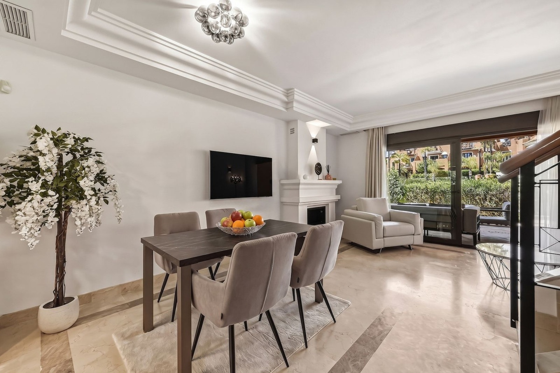 Resale - Town house - Marbella - Bahía de Marbella