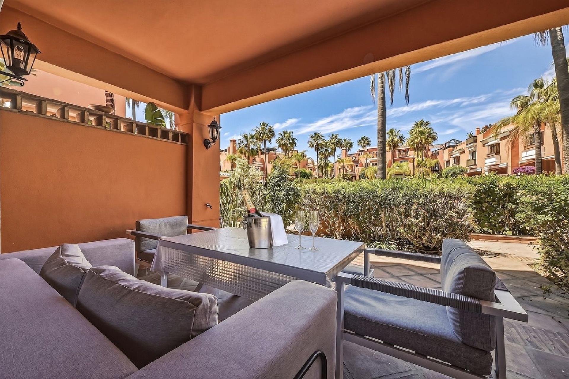 Resale - Town house - Marbella - Bahía de Marbella