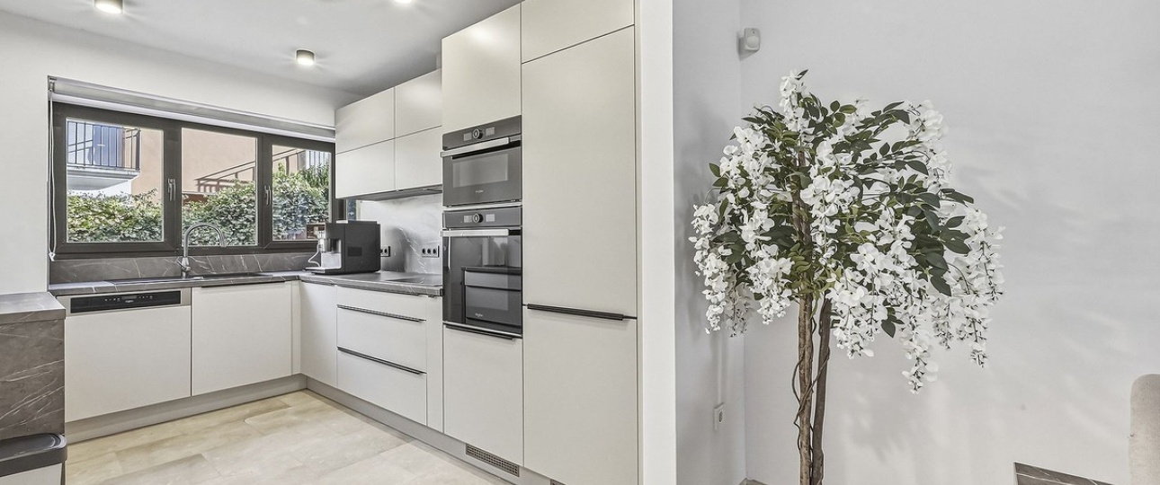 Resale - Town house - Marbella - Bahía de Marbella