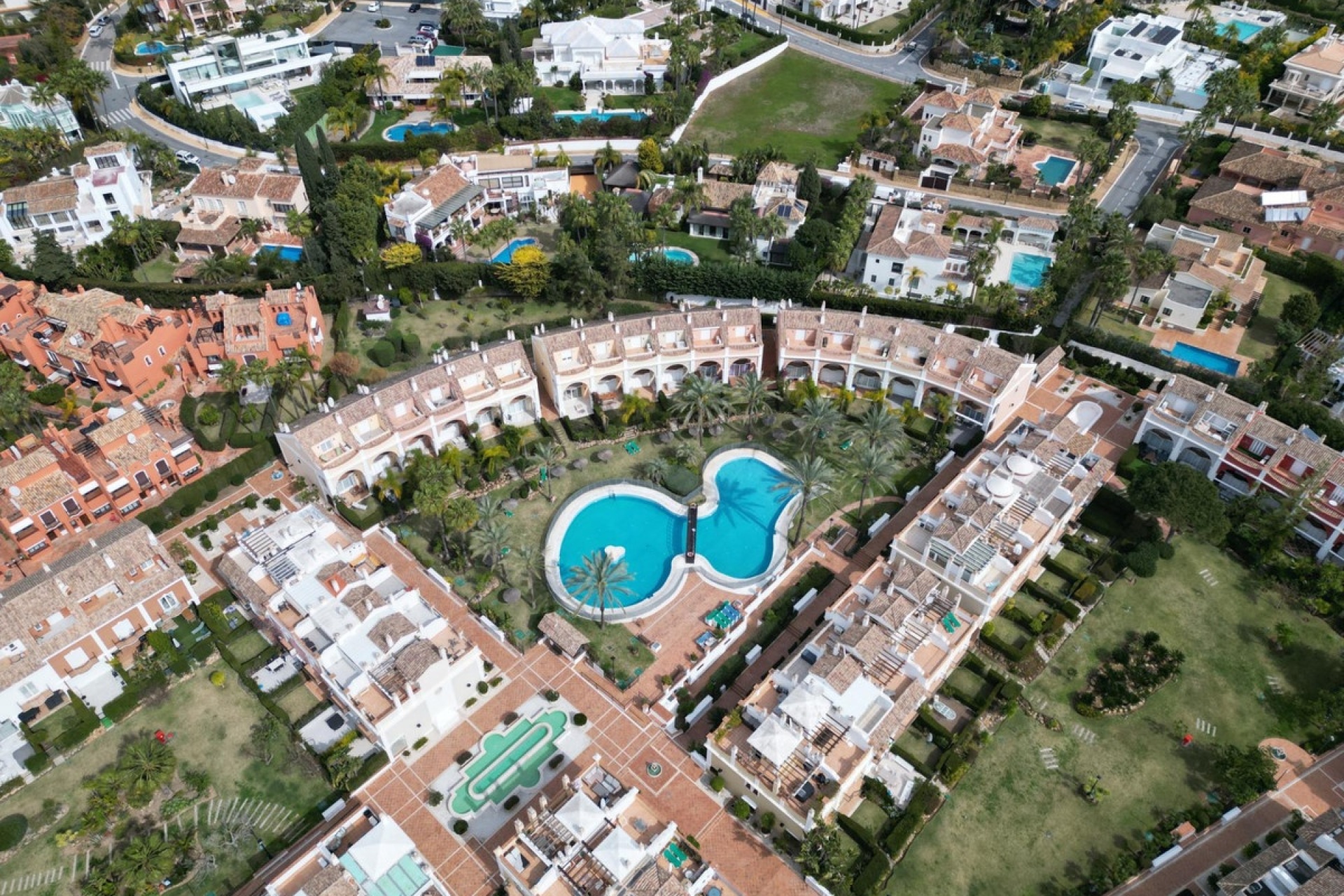 Resale - Town house - Marbella - Bahía de Marbella
