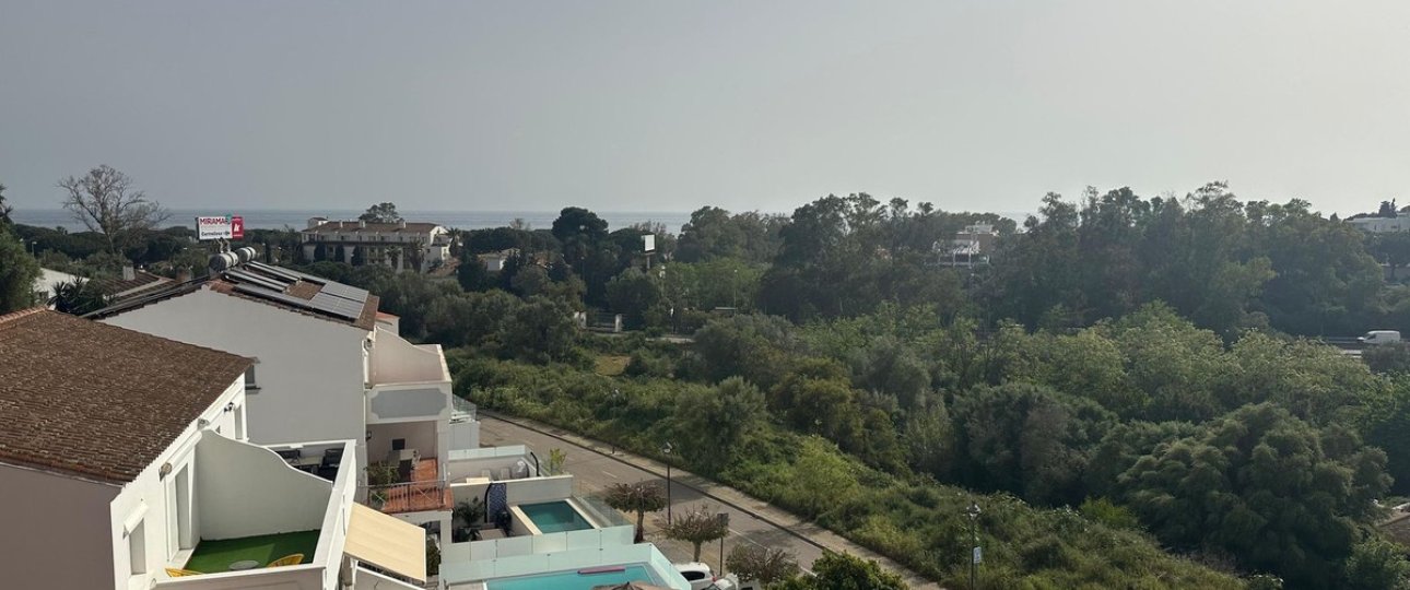 Resale - Town house - Marbella - Cabopino