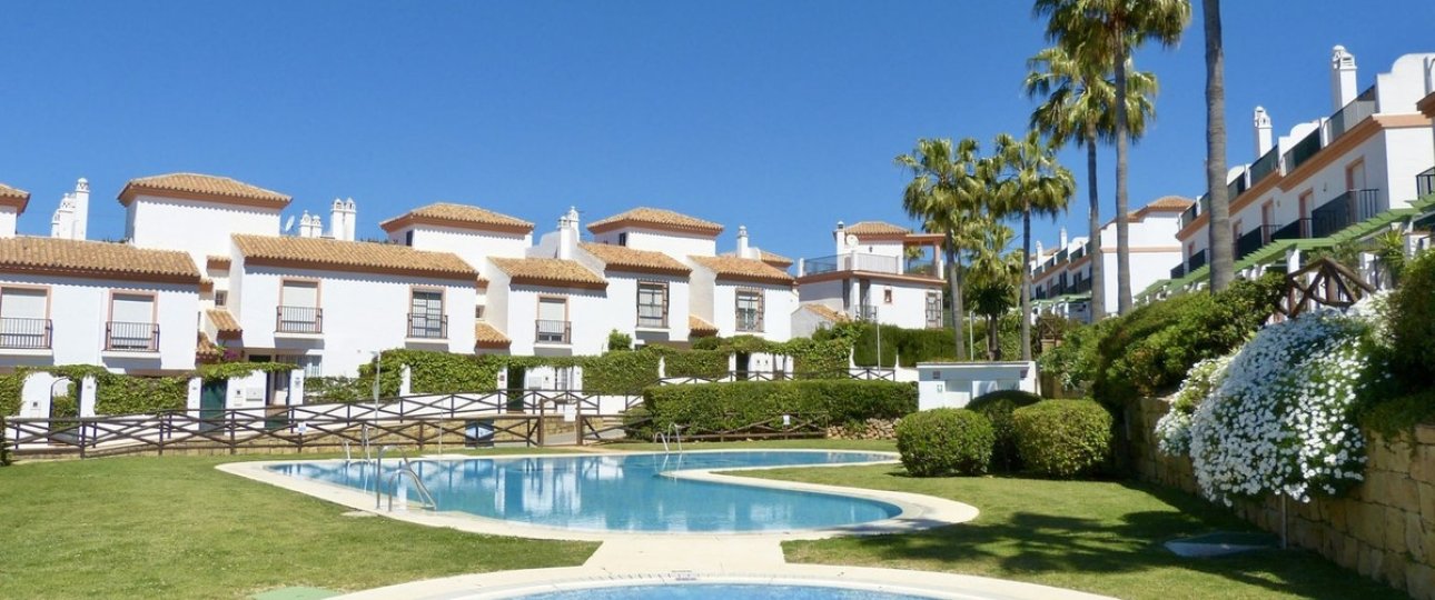 Resale - Town house - Marbella - Cabopino
