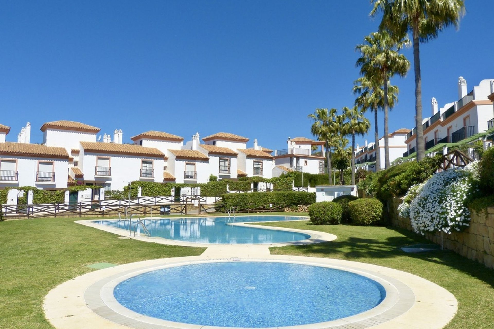 Resale - Town house - Marbella - Cabopino