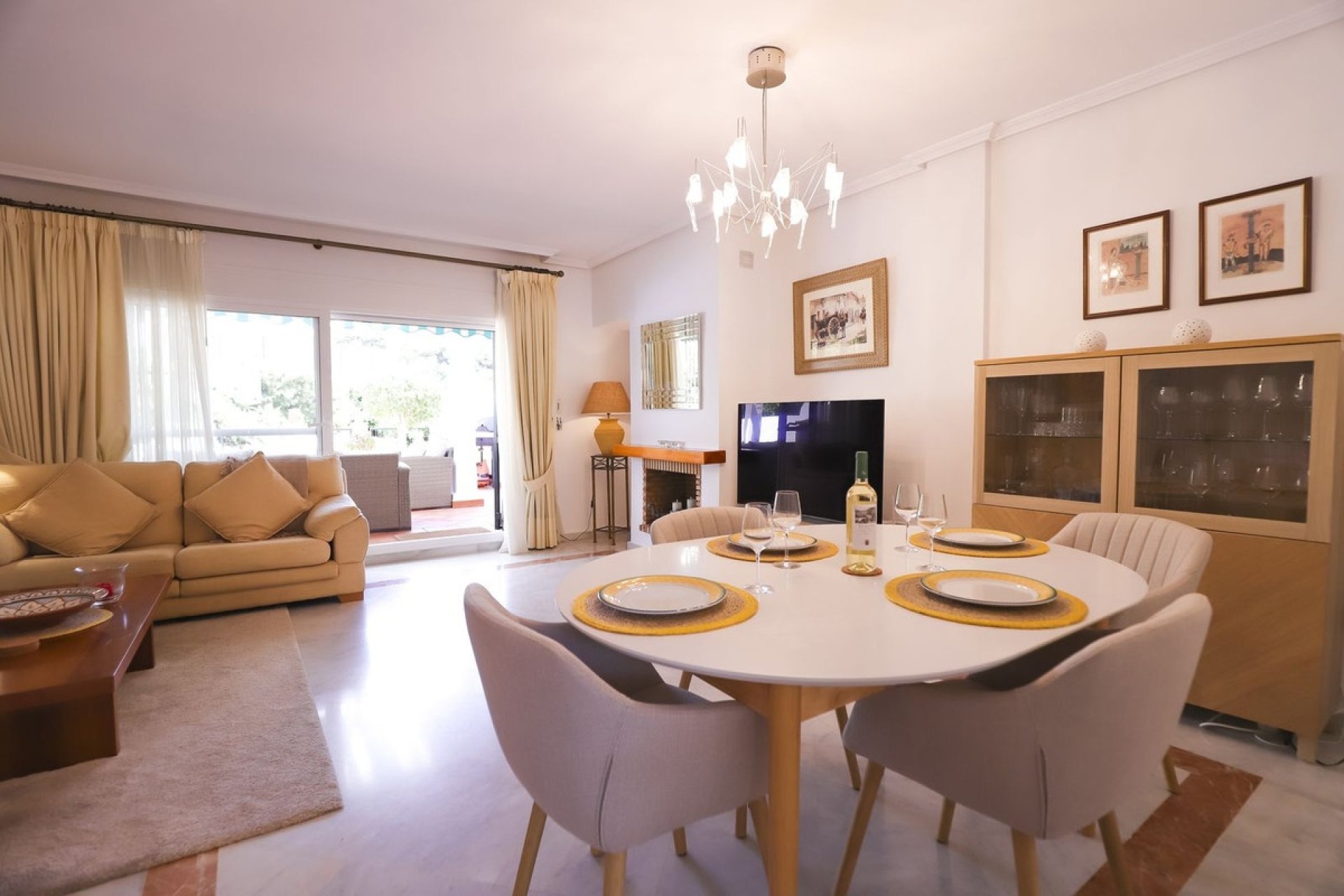 Resale - Town house - Marbella - Cabopino