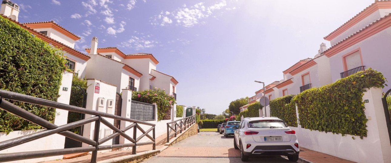 Resale - Town house - Marbella - Cabopino